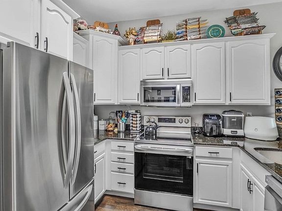 3rd image of 7 Central Sq Suite 307
