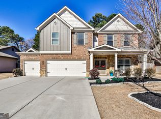 1334 Slate Bend Dr, Dacula, GA 30019