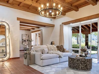12 Vineyard Hill Rd, Woodside, CA, 94062