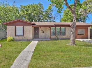 466 Adrian Dr, San Antonio, TX 78213