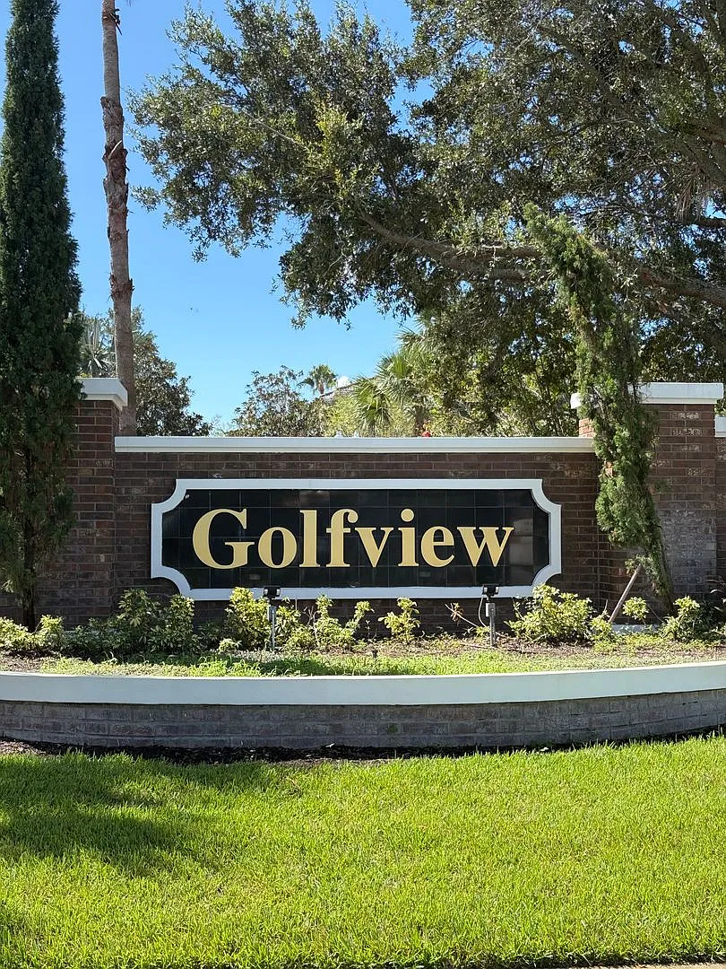 Lovely 3 Bedroom 2 Bath Condo — Photo 1