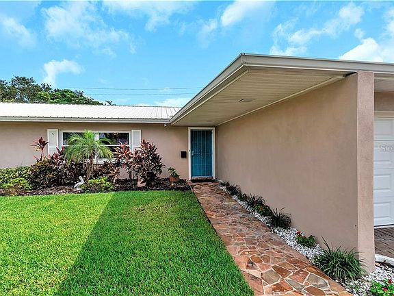 4th image of 1851 Dolphin Blvd S