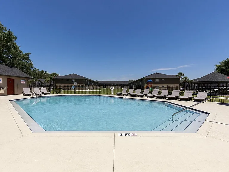 Pasco Woods Apartments — Photo 3