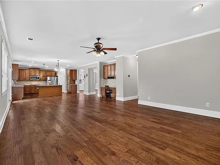 1185 Gallatin Way — Photo 20