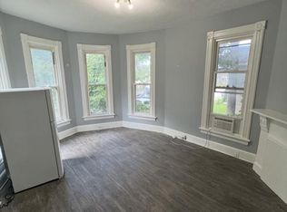 4606 Ward St ROOM 2, Cincinnati, OH 45227