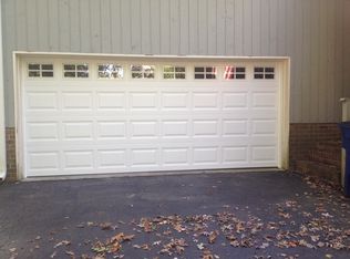 5100 Cobblestone Rd, Winston Salem, NC 27106