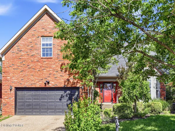 10122 Springhurst Gardens Cir, Louisville, KY 40241