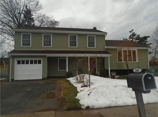 2007 Oak Tree Rd, Edison, NJ 08820