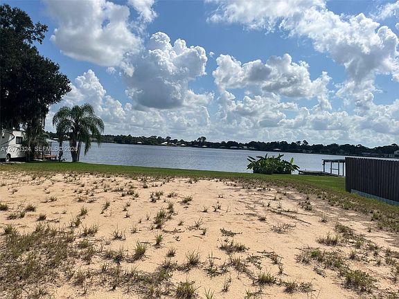 2nd image of 1050 Lake Carrie Dr