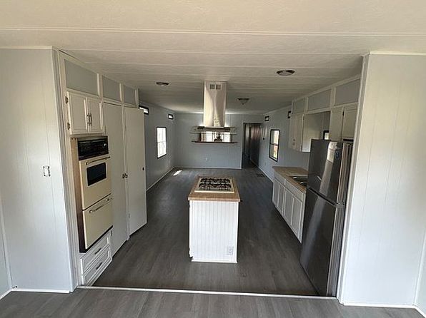 13 Frontier Dr