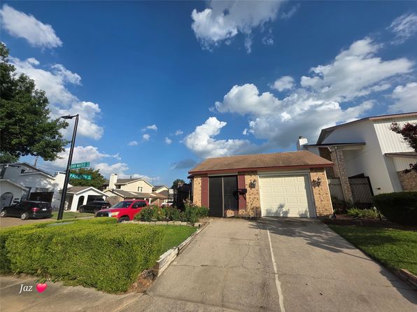 Home for Sale in Garland TX