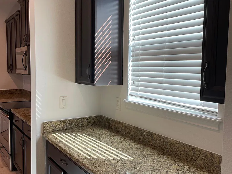 7952 Hampton Lake Dr — Photo 13
