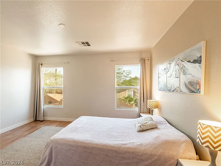 11220 Salentino Ave — Photo 17