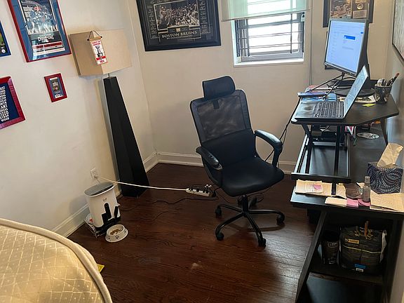 4th image of 1416 W Cuyler Ave