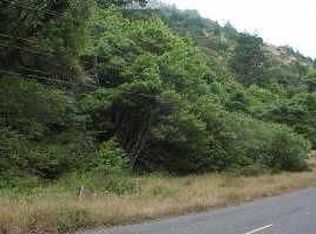 8670 Shelter Cove Rd, Whitethorn, CA