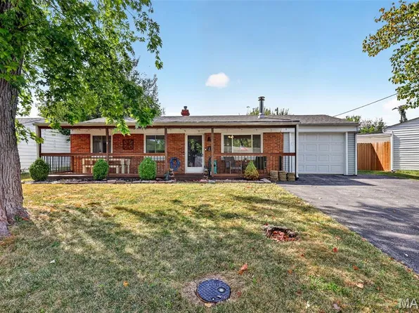5 Juno Dr, Wentzville, MO 63385