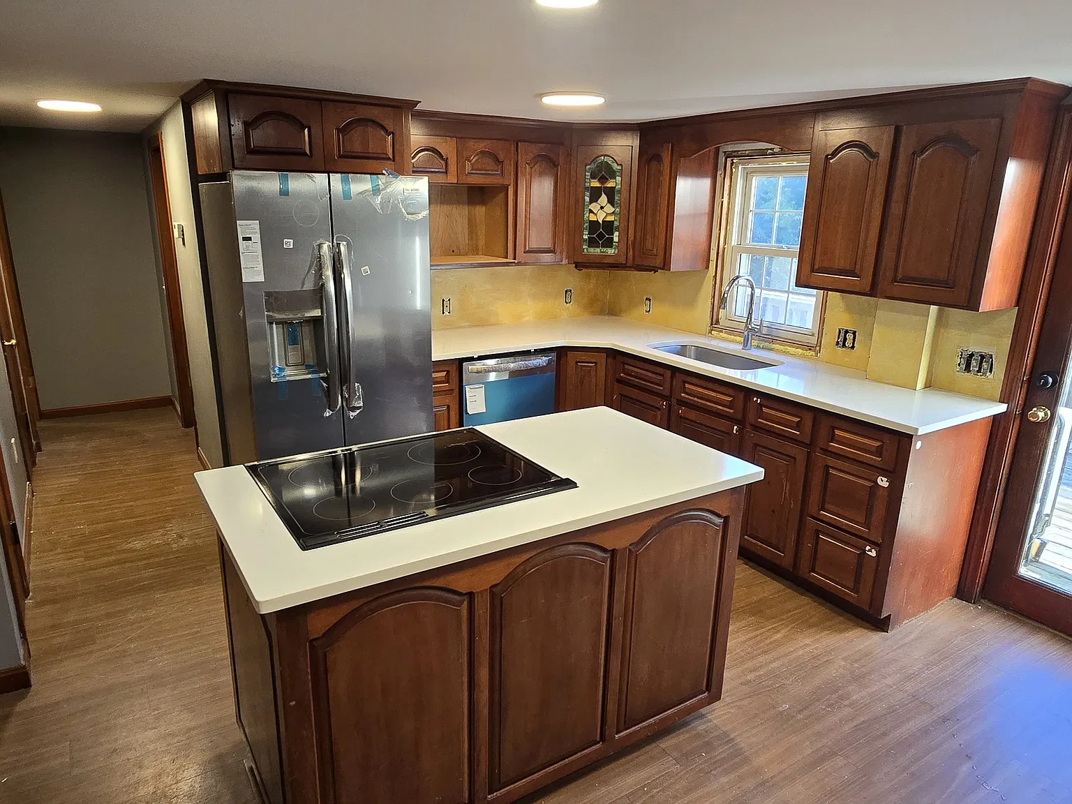 5 bed, 1700 sqft, $3,800 — Photo 2