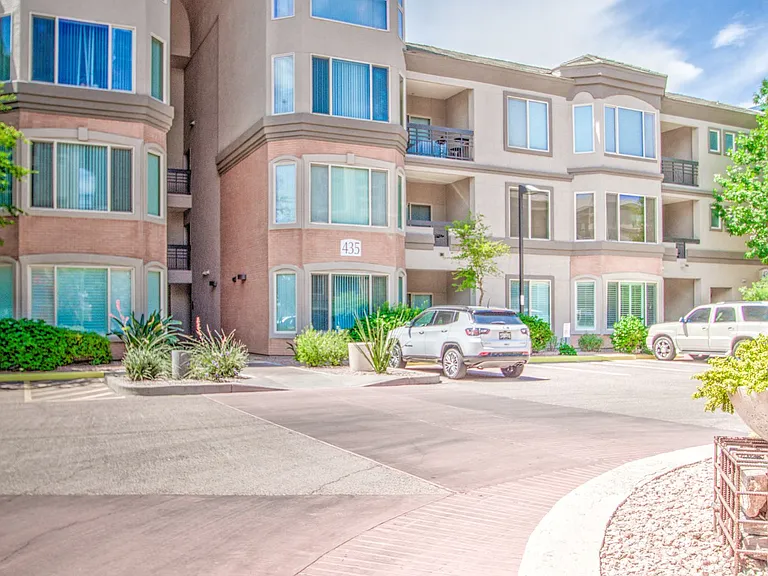 435 W Rio Salado Pkwy #208 — Photo 3