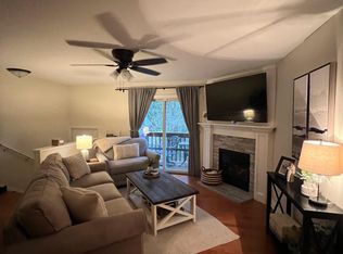 204 Pinewood Cir #7, Plymouth, MI 48170