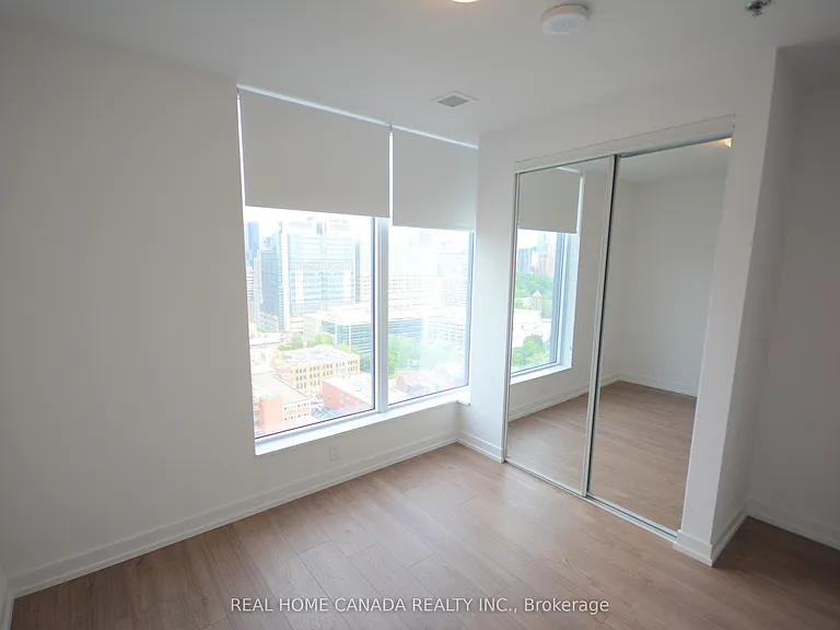 203 College St #1907 — Photo 6