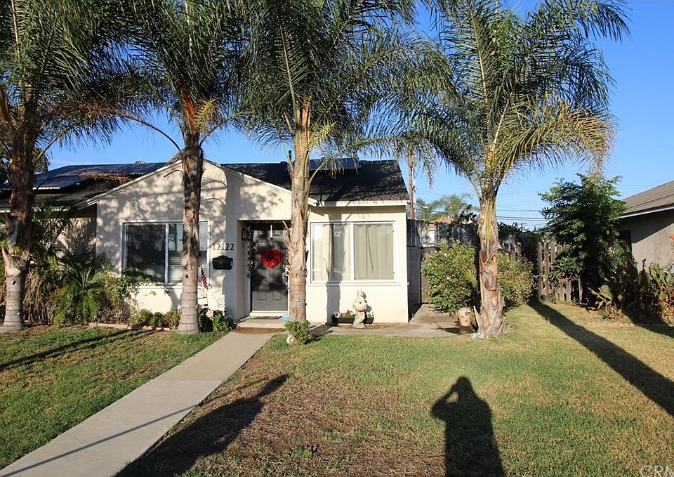 1st image of 12122 Pioneer Blvd