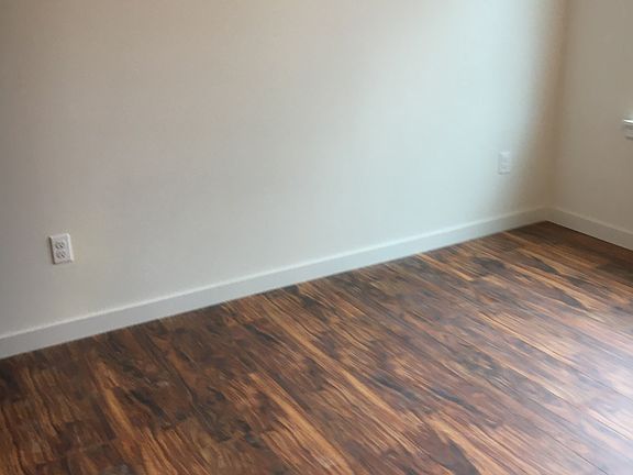 4th image of 10710B Greenwood Ave N