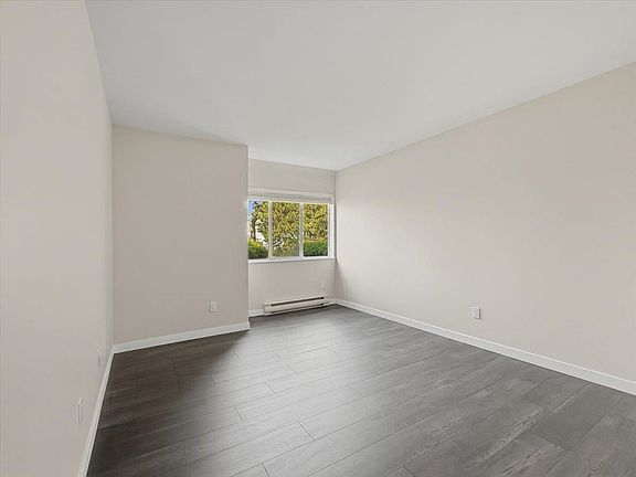 4th image of 7431 Blundell Rd #201