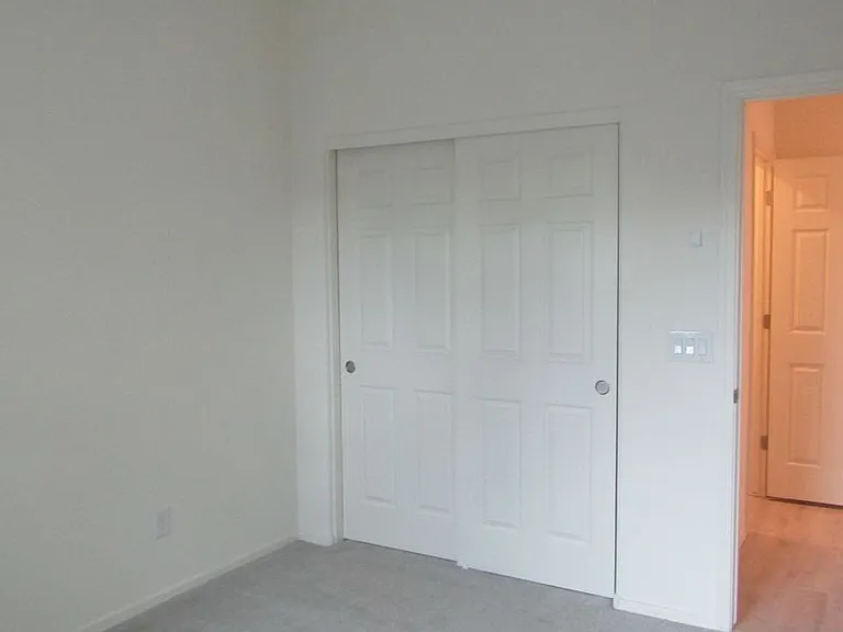 188 W Seven Seas Dr — Photo 7