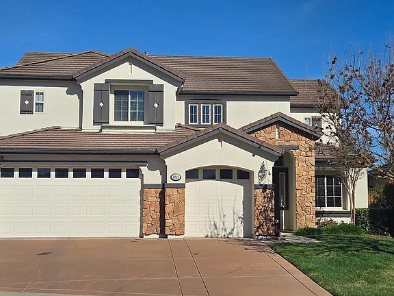 2nd image of 3895 Rollins Ct