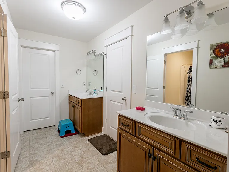 726 Newcomb St — Photo 18