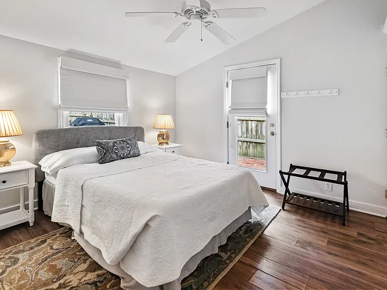 20 Robinson Rd — Photo 11