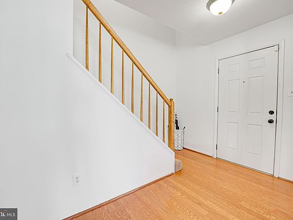 4th image of 4389 Ashgrove Dr