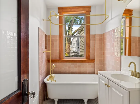 319 Prospect Avenue image 4 of 13