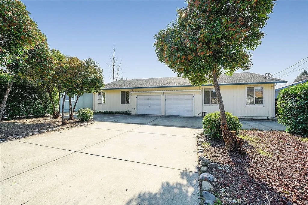 2 bed, 1030 sqft, $1,850 — Photo 1