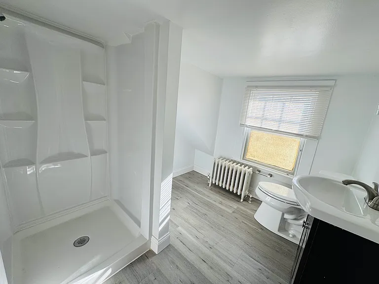 166 Main St #2 — Photo 7