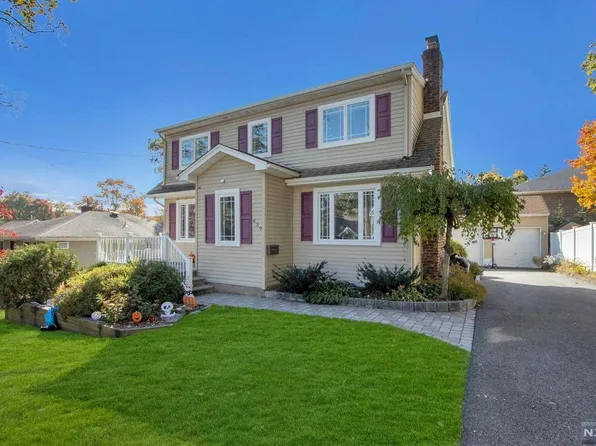 639 McKinley Ave, Township Of Washington, NJ 07676