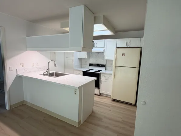 441 Mananai Pl #40-F, Honolulu, HI 96818