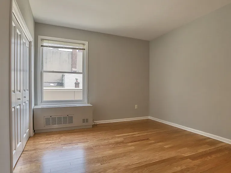 76 St Paul's Avenue — Photo 28