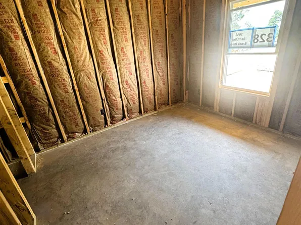 1644 Rambling Brook Dr, Benton, AR 72015