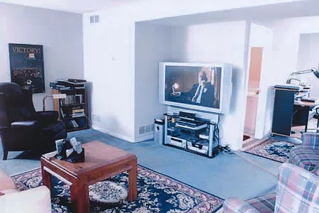 3 bed, 1.5 bath, 1354 sqft, $1,200 — Photo 2