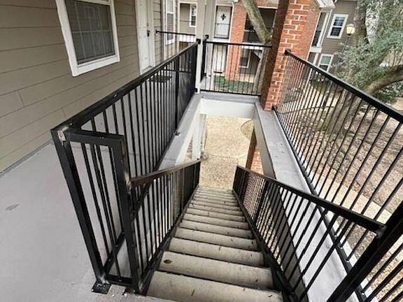 5th image of 141 E Boyd Dr APT 308