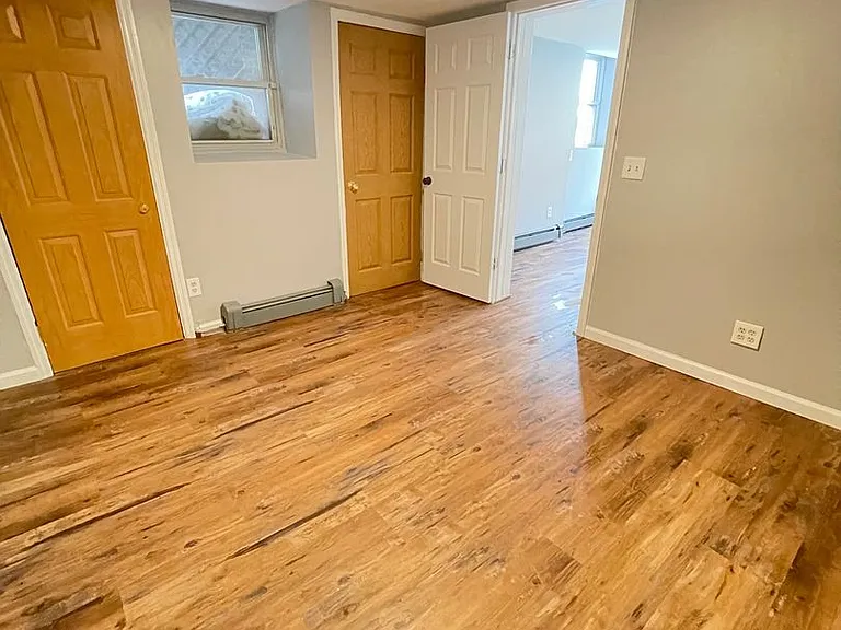 170 Grand St. — Photo 2