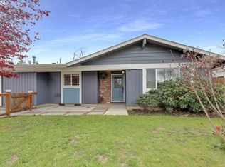 1655 Clark Ave, Cottage Grove, OR 97424