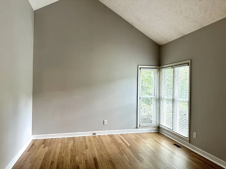 6204 Kirkwall Rd — Photo 3