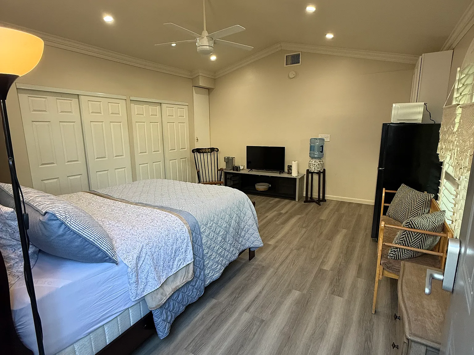Studio, 350 sqft, $1,800 — Photo 1