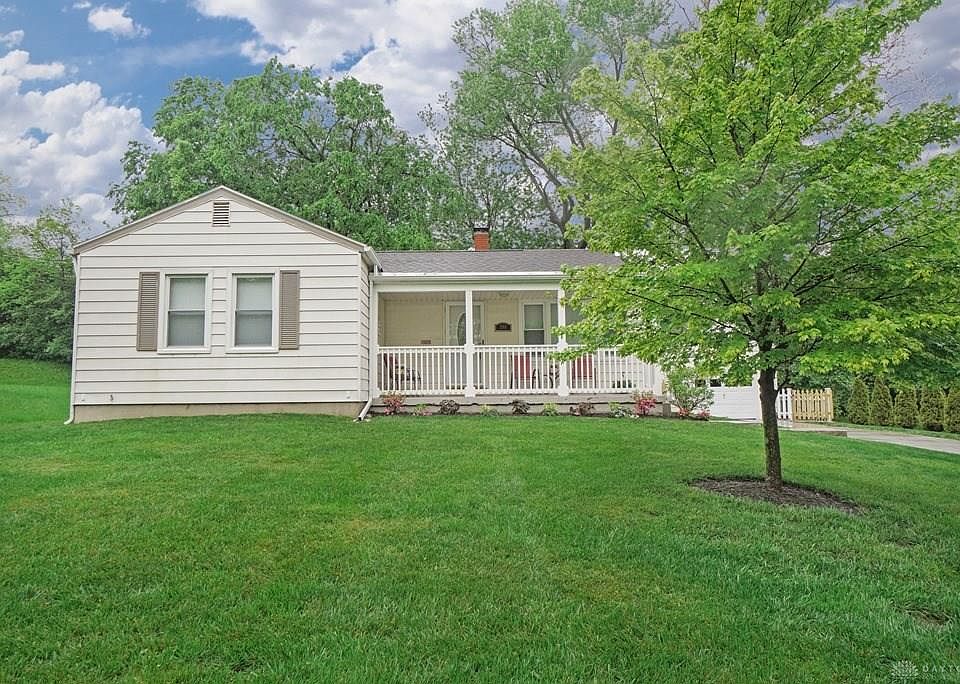 1st image of 240 Fernway Dr