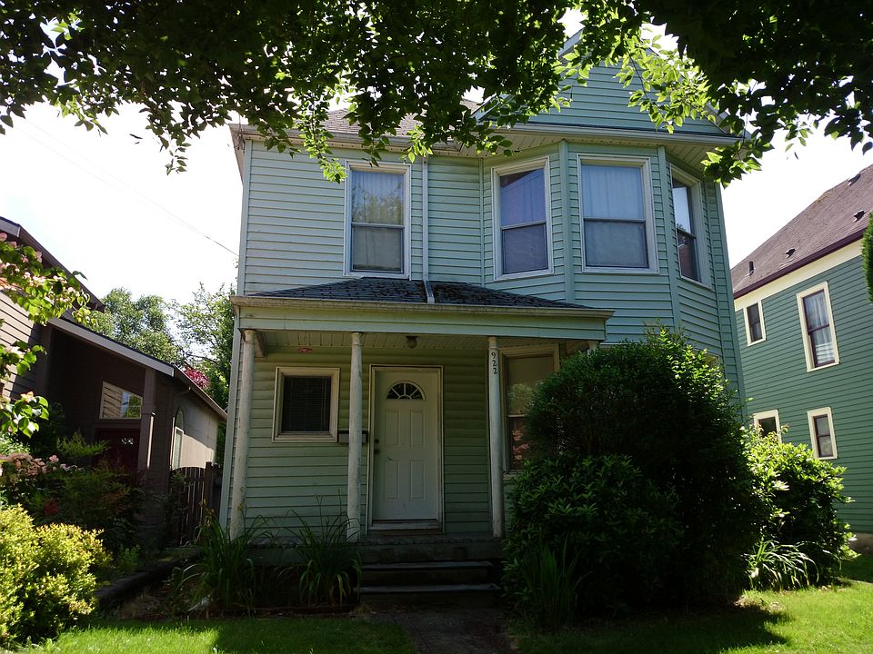 2nd image of 922 20th Ave