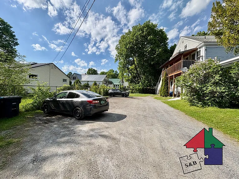 24 Mountain View St — Photo 13