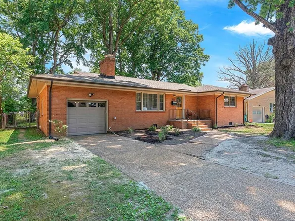 105 Gum Grove Dr, Newport News, VA 23601
