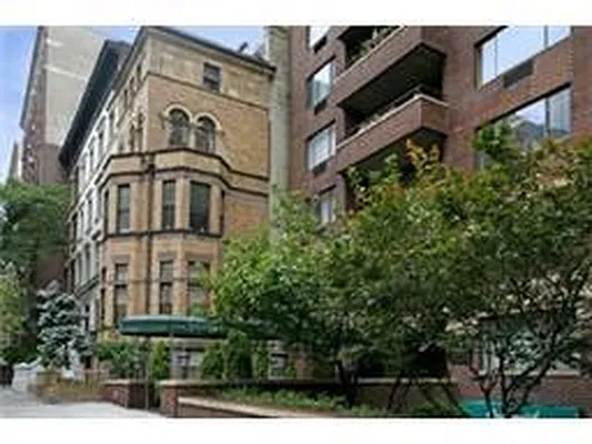 Sold by Douglas Elliman | media 14